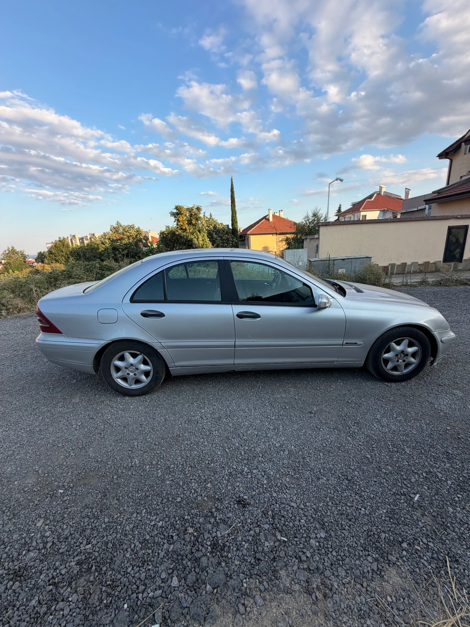 Mercedes-Benz C 220 CDI, снимка 2 - Автомобили и джипове - 55618351