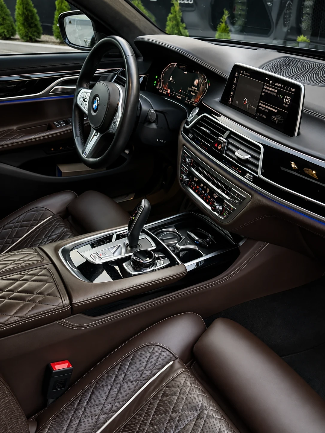 BMW 740 M-SPORT| INDIVIDUAL| X-DRIVE| FULL| ЛИЗИНГ, снимка 10 - Автомобили и джипове - 55629628