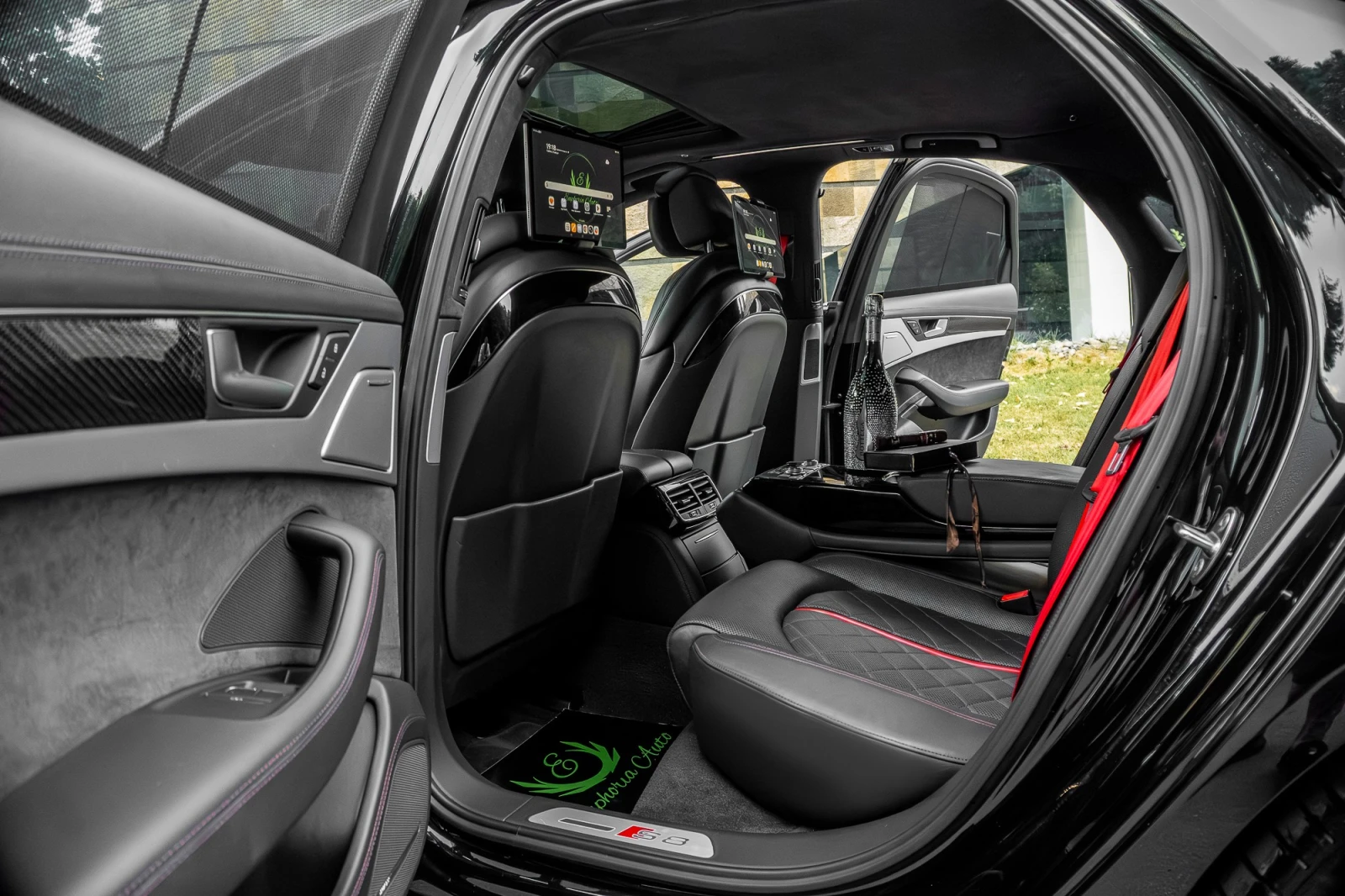 Audi S8 PLUS* ABT 735HP* CARBON* 3XTV* MASSAGE* EXCLUSIVE, снимка 10 - Автомобили и джипове - 55793326