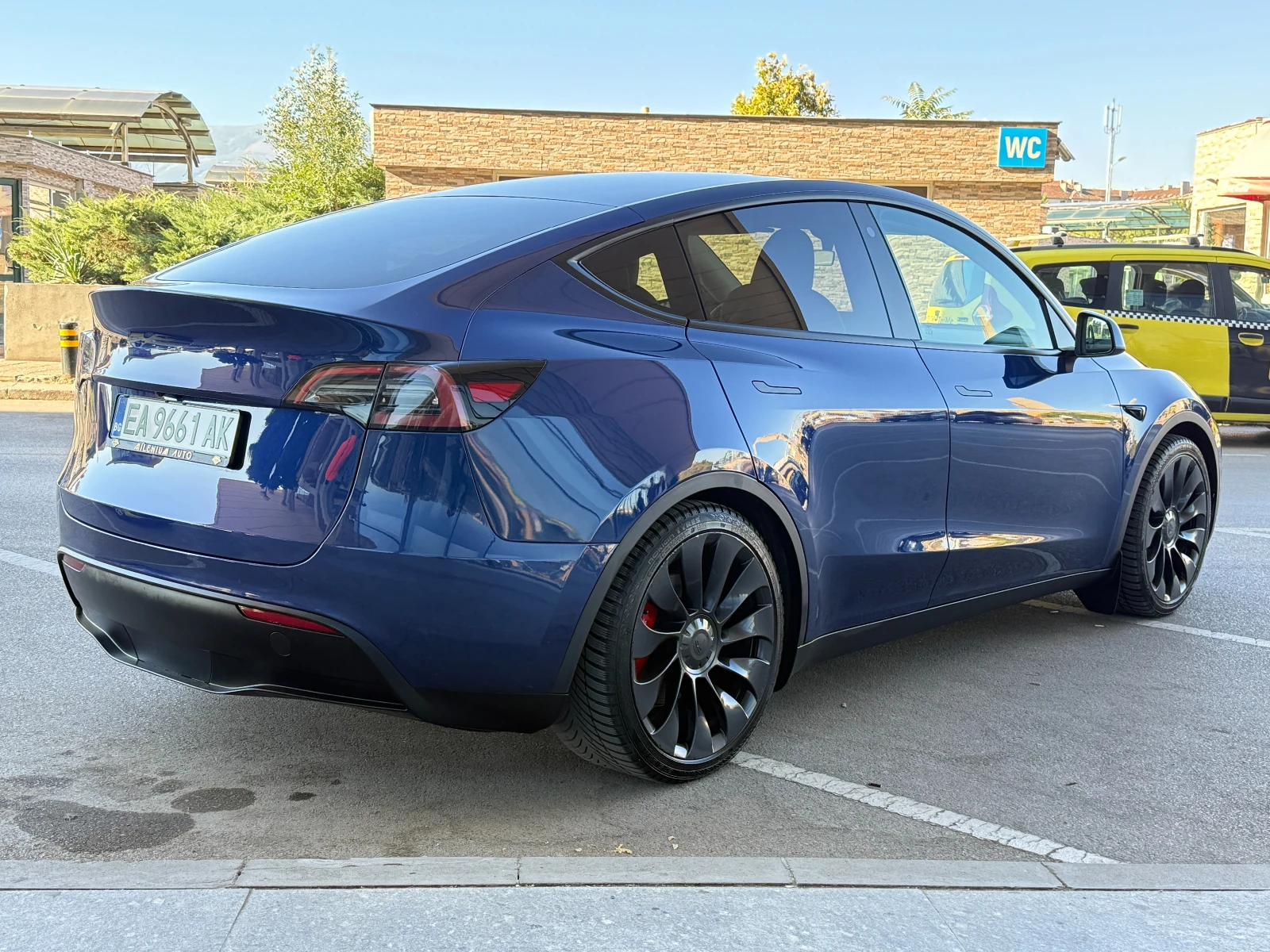 Tesla Model Y Performance ГАРАНЦИЯ ДО 2032 Long Range Dual Motor, снимка 5 - Автомобили и джипове - 55960833