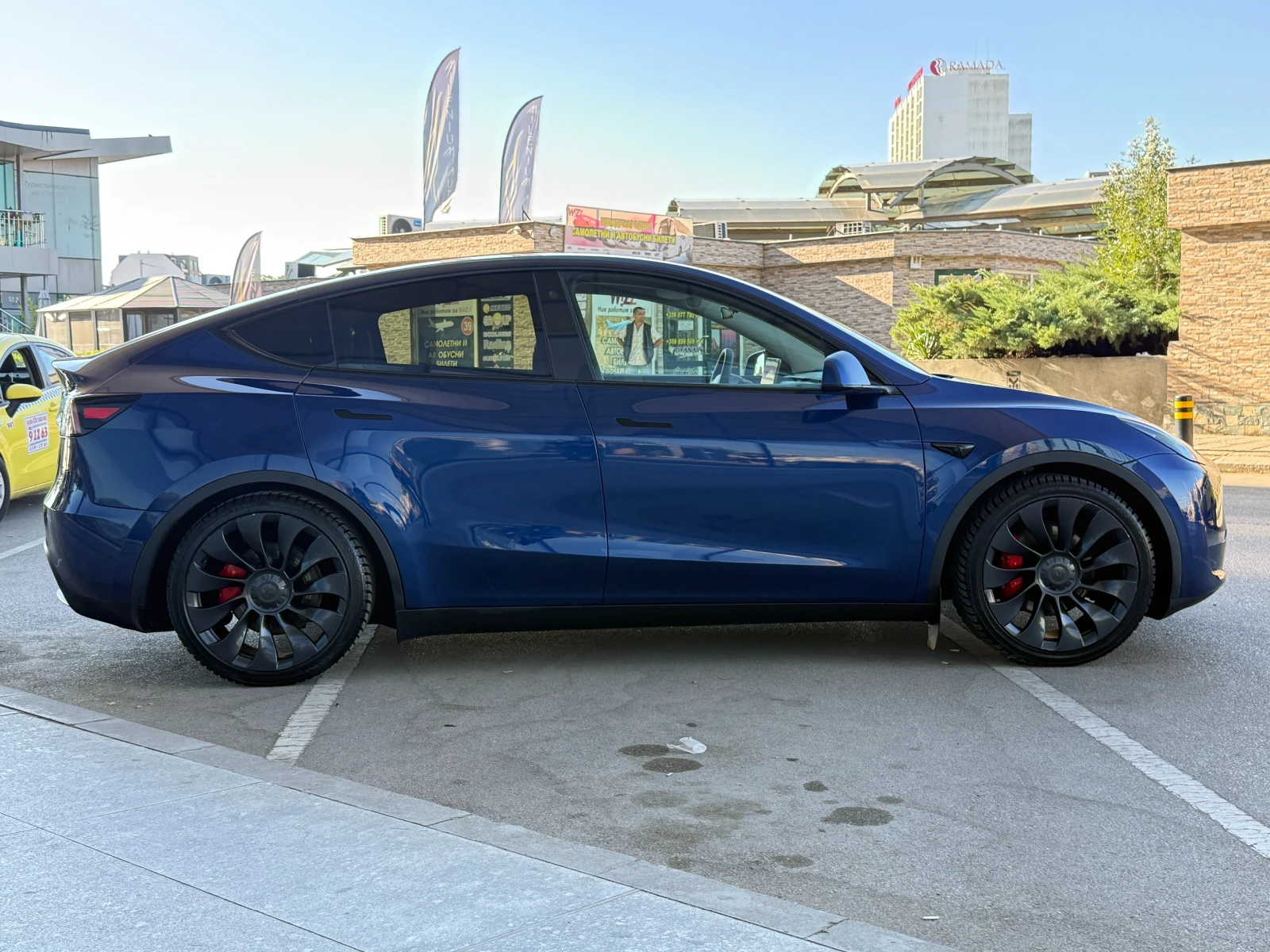 Tesla Model Y Performance ГАРАНЦИЯ ДО 2032 Long Range Dual Motor, снимка 6 - Автомобили и джипове - 55960833