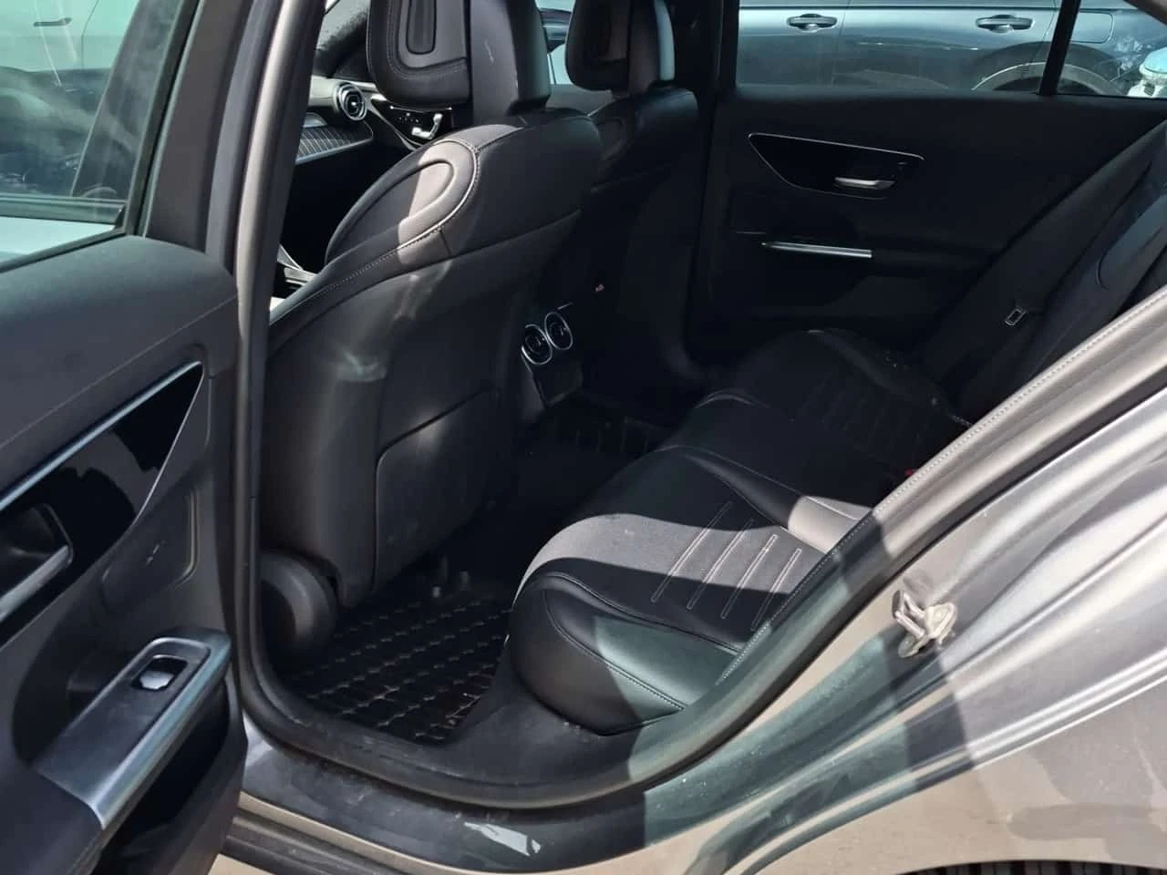 Mercedes-Benz C 300 * ���� ���������� * CARFAX * �� Mercedes *  | Mobile.bg � ����������� 8