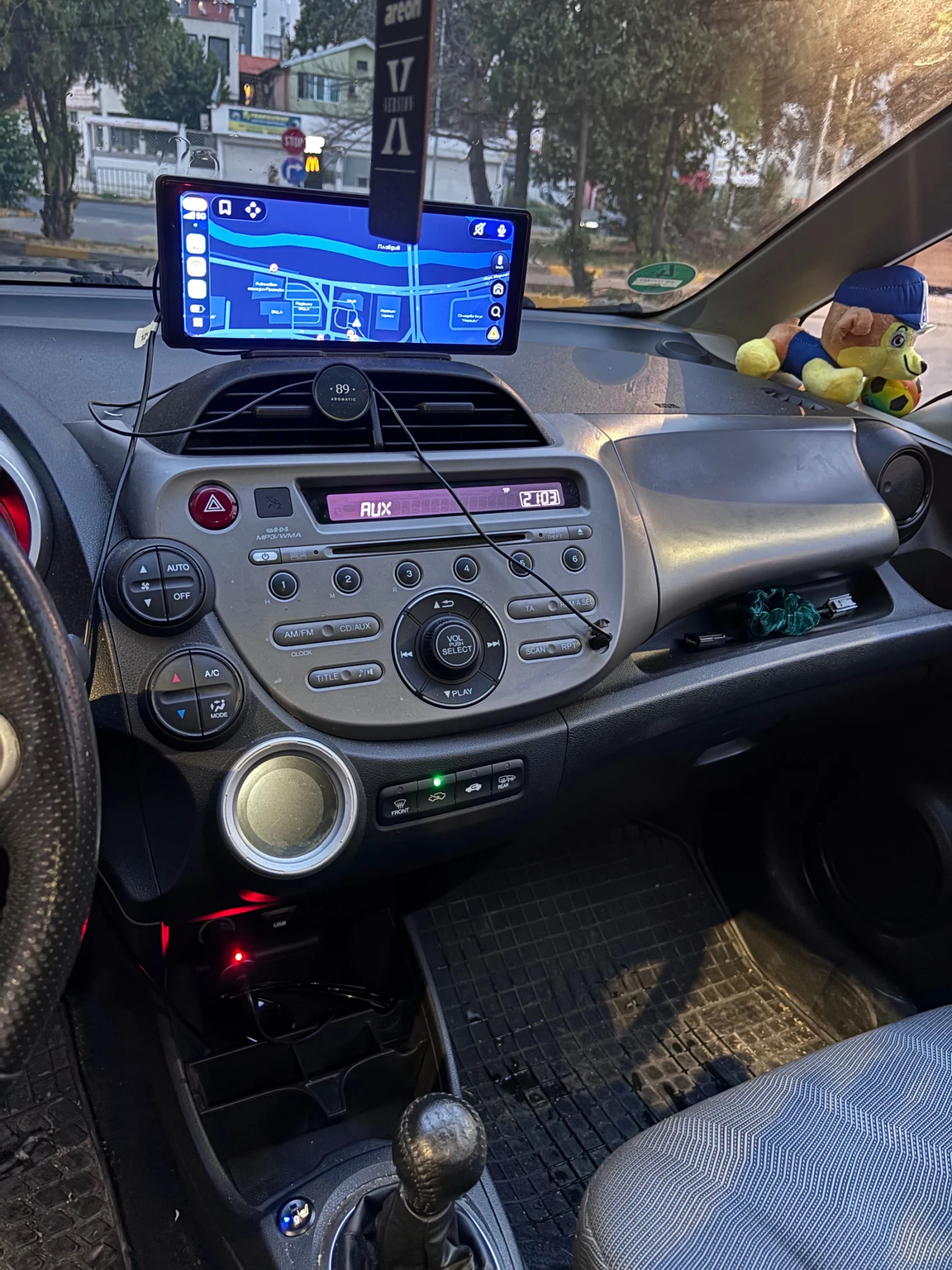 Honda Jazz 1.4 i-vtec, снимка 9 - Автомобили и джипове - 56494891