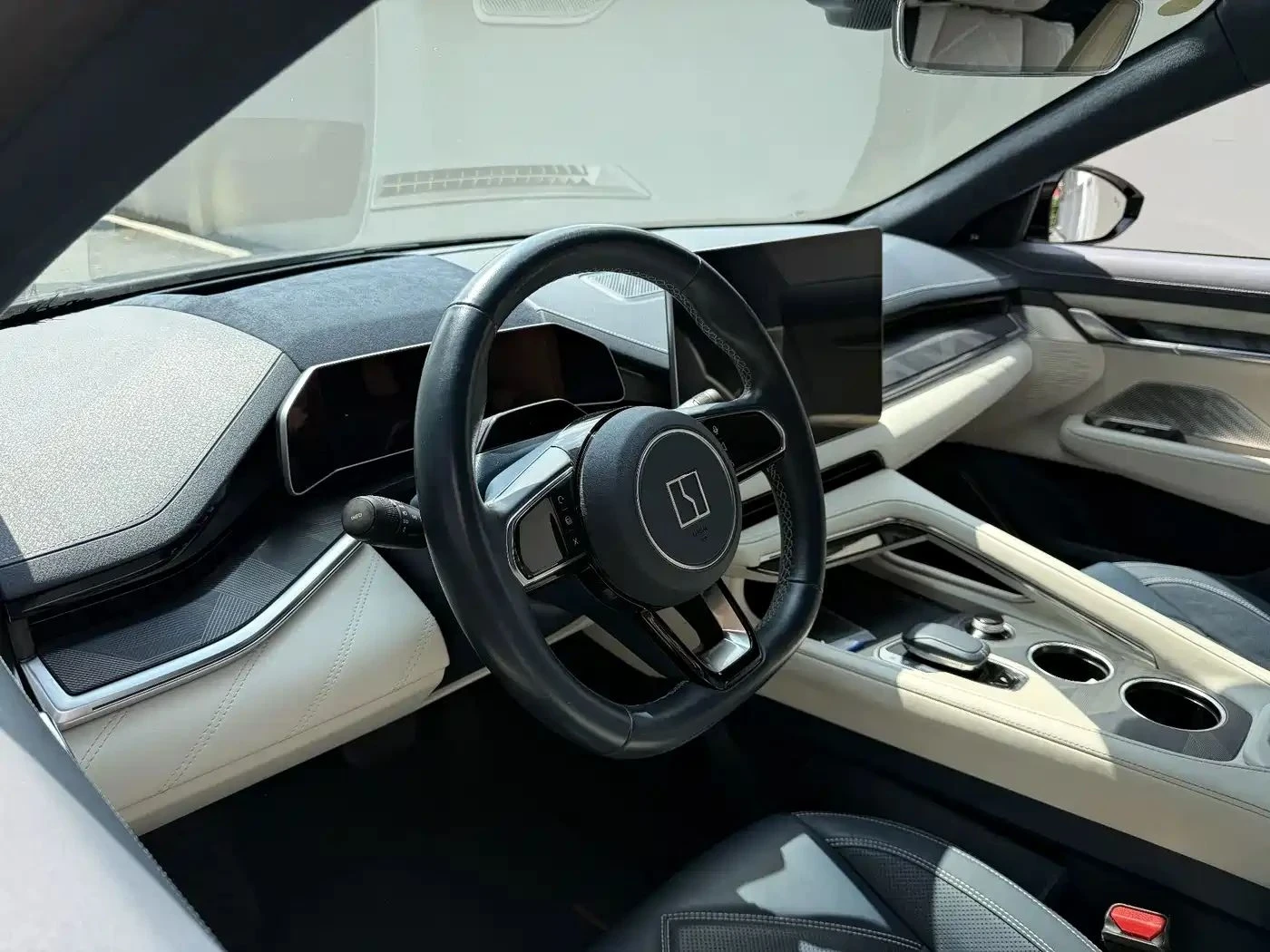 Zeekr 001, снимка 7 - Автомобили и джипове - 56706619