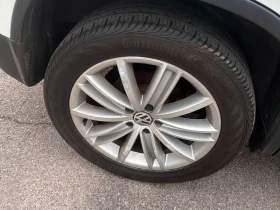 VW Tiguan * 4MOTION 4dr Auto * CARFAX * БЕЗ ПЪРВОНАЧАЛНА ВНО, снимка 7