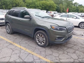     Jeep Cherokee LATITUDE LUX 4X4