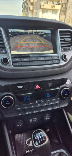 Hyundai Tucson 1.7CRDI* NAVI* CAMERA* KEYLESS* LINE ASSISTANT - 10900 € / 21318.55 лв. - 10713120 14