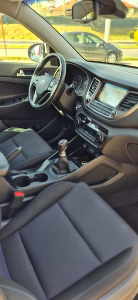 Hyundai Tucson 1.7CRDI* NAVI* CAMERA* KEYLESS* LINE ASSISTANT - 10900 € / 21318.55 лв. - 10713120 11