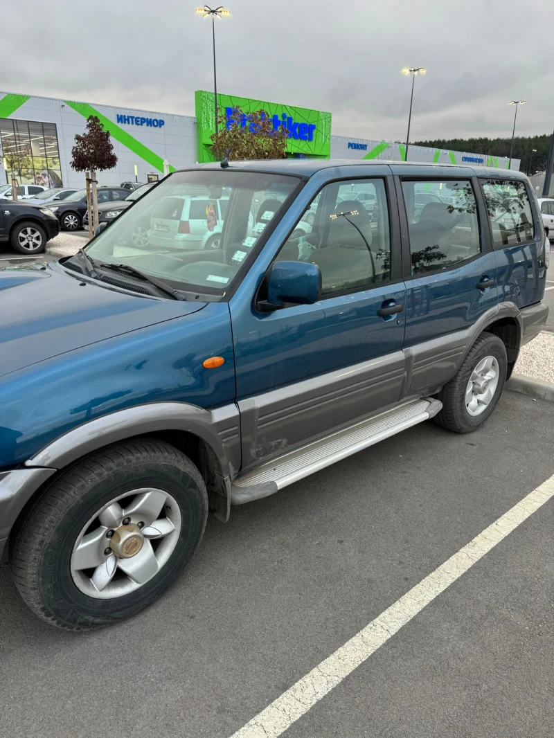 Nissan Terrano, снимка 3 - Автомобили и джипове - 48247744