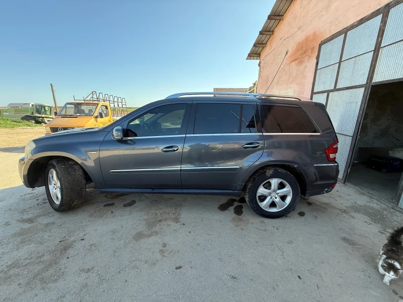 Mercedes-Benz GL 350, снимка 2 - Автомобили и джипове - 52309398