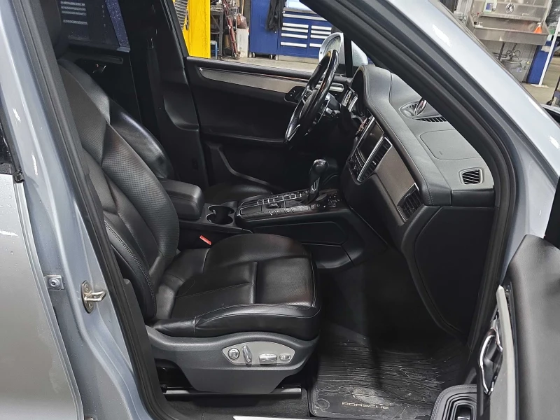 Porsche Macan S* PDK* ПОДГРЕВ* КАМЕРА* КЕЙЛЕС* LANE* ASSIST, снимка 10 - Автомобили и джипове - 52791599