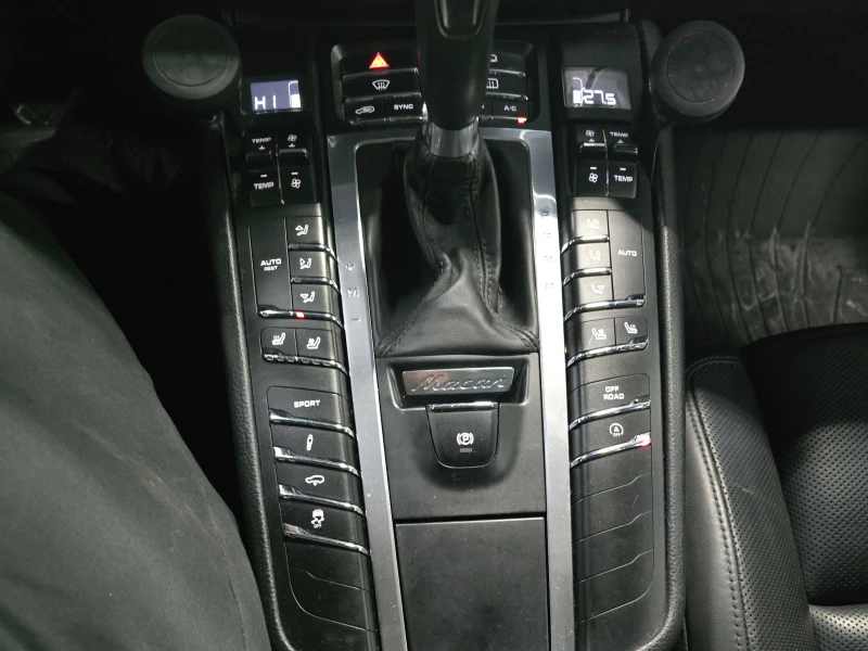 Porsche Macan S* PDK* ПОДГРЕВ* КАМЕРА* КЕЙЛЕС* LANE* ASSIST, снимка 8 - Автомобили и джипове - 52791599