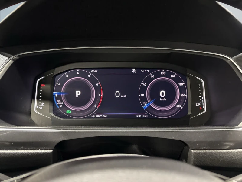 VW Tiguan Highline 4Motion* АвтоКредит* (Цена до БГ) , снимка 8 - Автомобили и джипове - 53448303