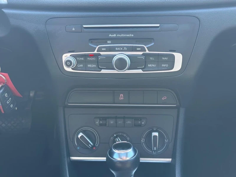 Audi Q3 quattro Komfort* АвтоКредит* (Цена до БГ) , снимка 10 - Автомобили и джипове - 53466701