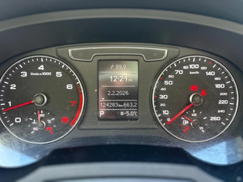 Audi Q3 quattro Komfort* АвтоКредит* (Цена до БГ) , снимка 13 - Автомобили и джипове - 53466701