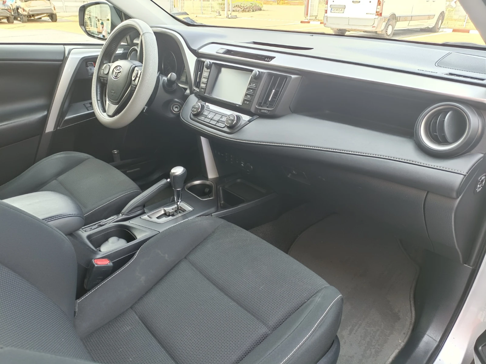 Toyota Rav4 2.0 - изображение 6