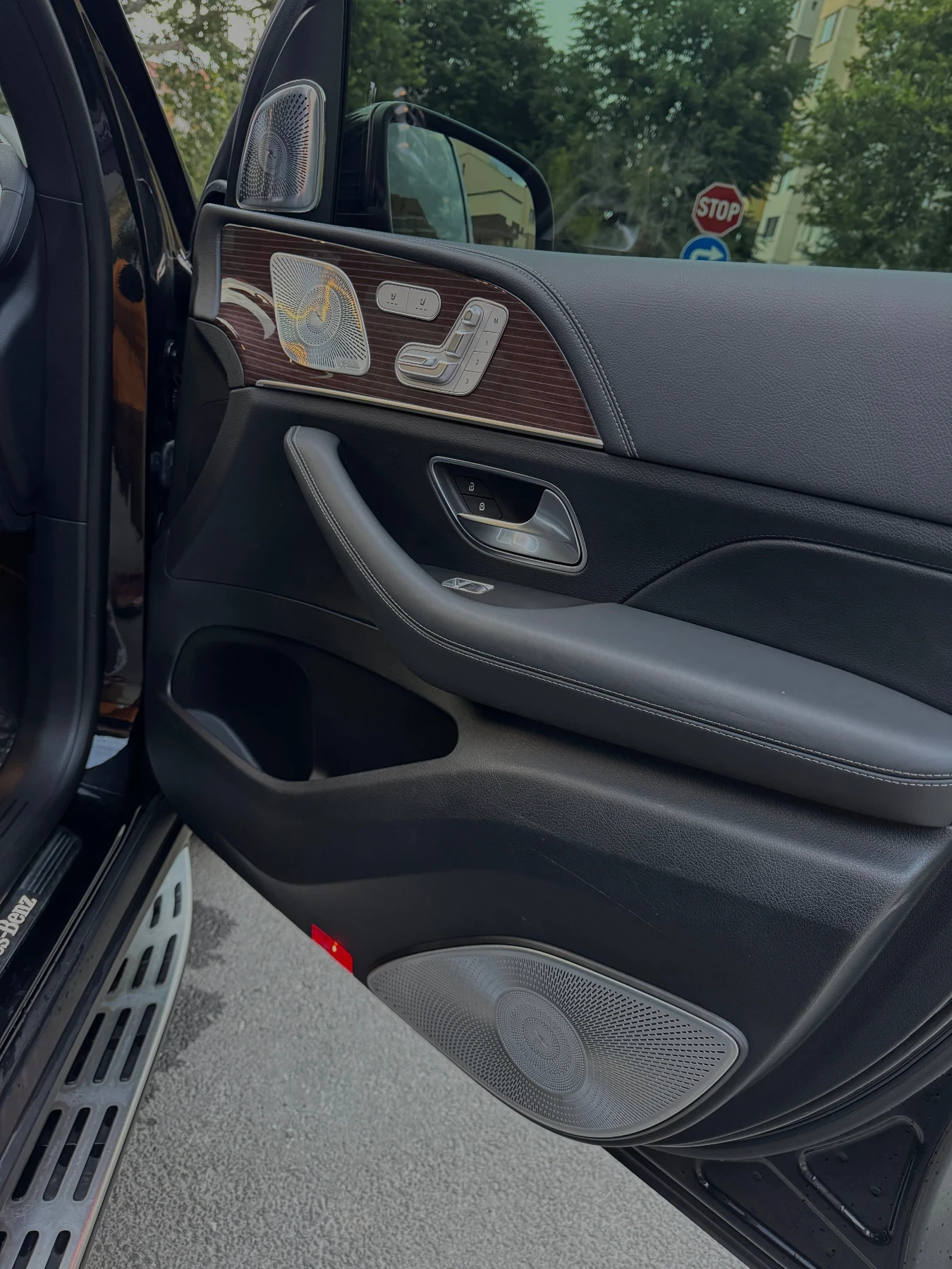 Mercedes-Benz GLE 450 AMG NIGHT PACK / 3D BURMESTER / SOFT CLOSE DOOR - изображение 9