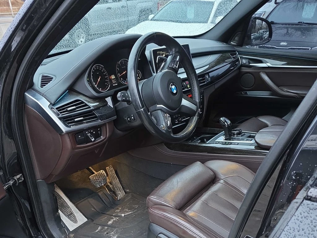 BMW X5 / xDrive50i / M-PACK / HARMAN CARDON / 360 /CARFAX | Mobile.bg � ����������� 7