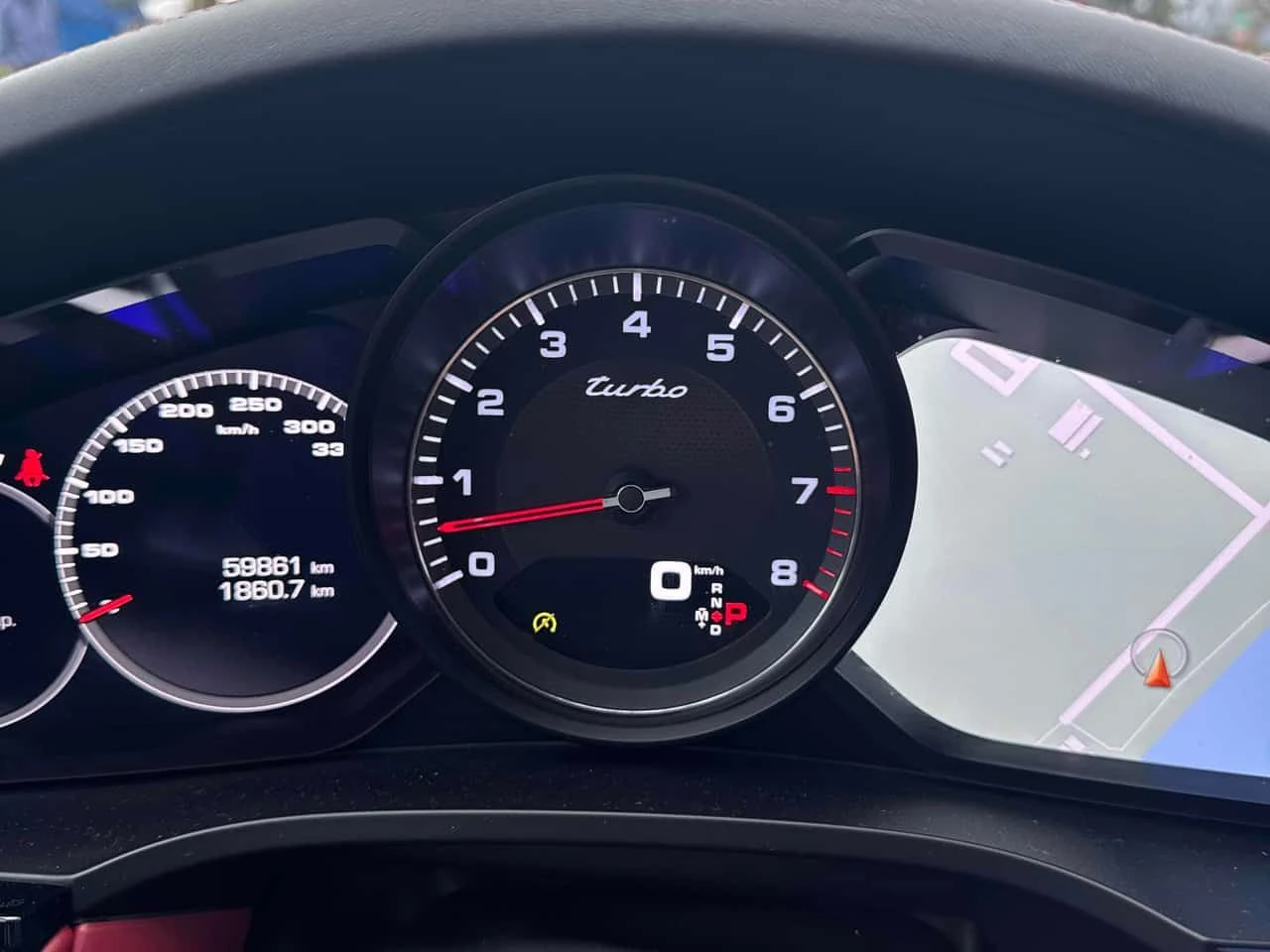 Porsche Cayenne * Turbo * CARFAX * LED MATRIX * ОБДУХВАНЕ * BOSE, снимка 8 - Автомобили и джипове - 53756264