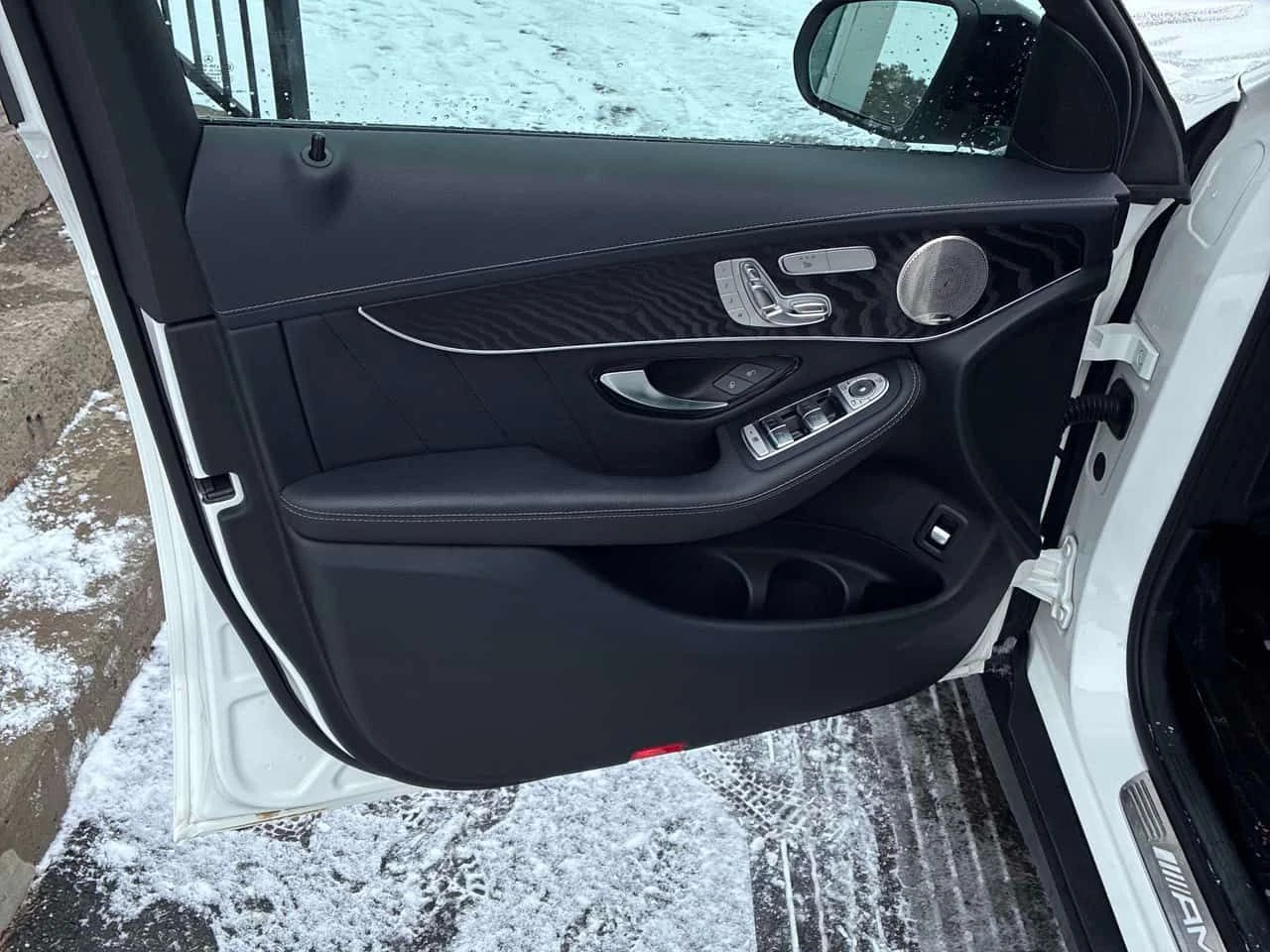 Mercedes-Benz GLC 43 AMG 4MATIC * DISTRONIC* BURMESTER* PANO* , снимка 12 - Автомобили и джипове - 53917268