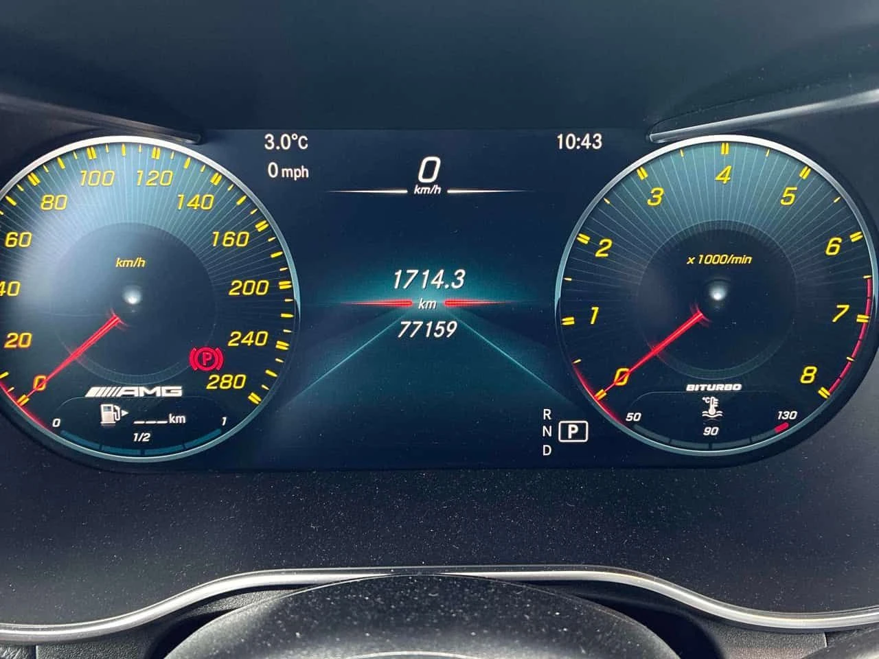 Mercedes-Benz GLC 43 AMG 4MATIC * DISTRONIC* BURMESTER* PANO* , снимка 14 - Автомобили и джипове - 53917268