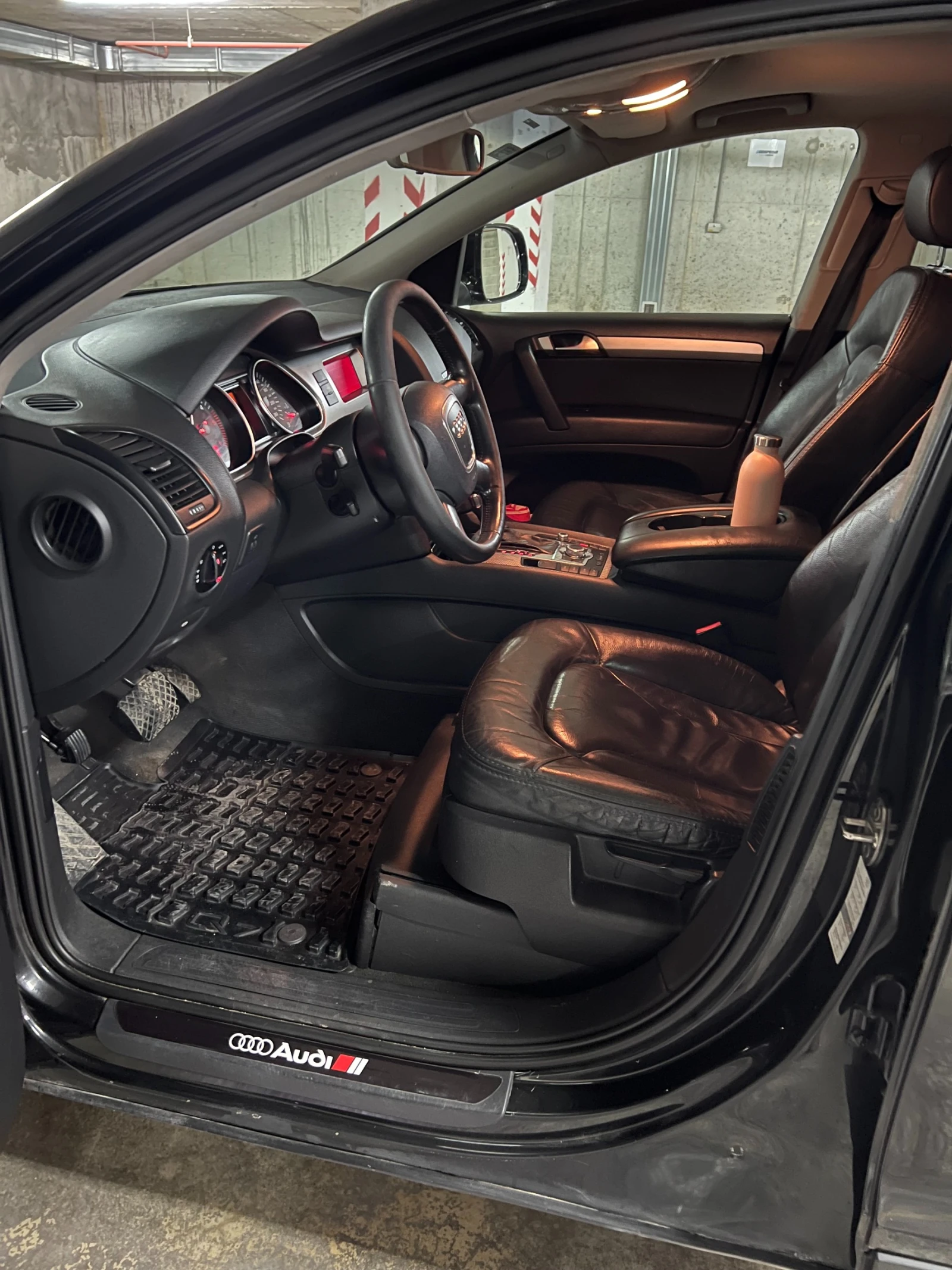 Audi Q7 3.0 TDI 233к.с., снимка 9 - Автомобили и джипове - 54020380