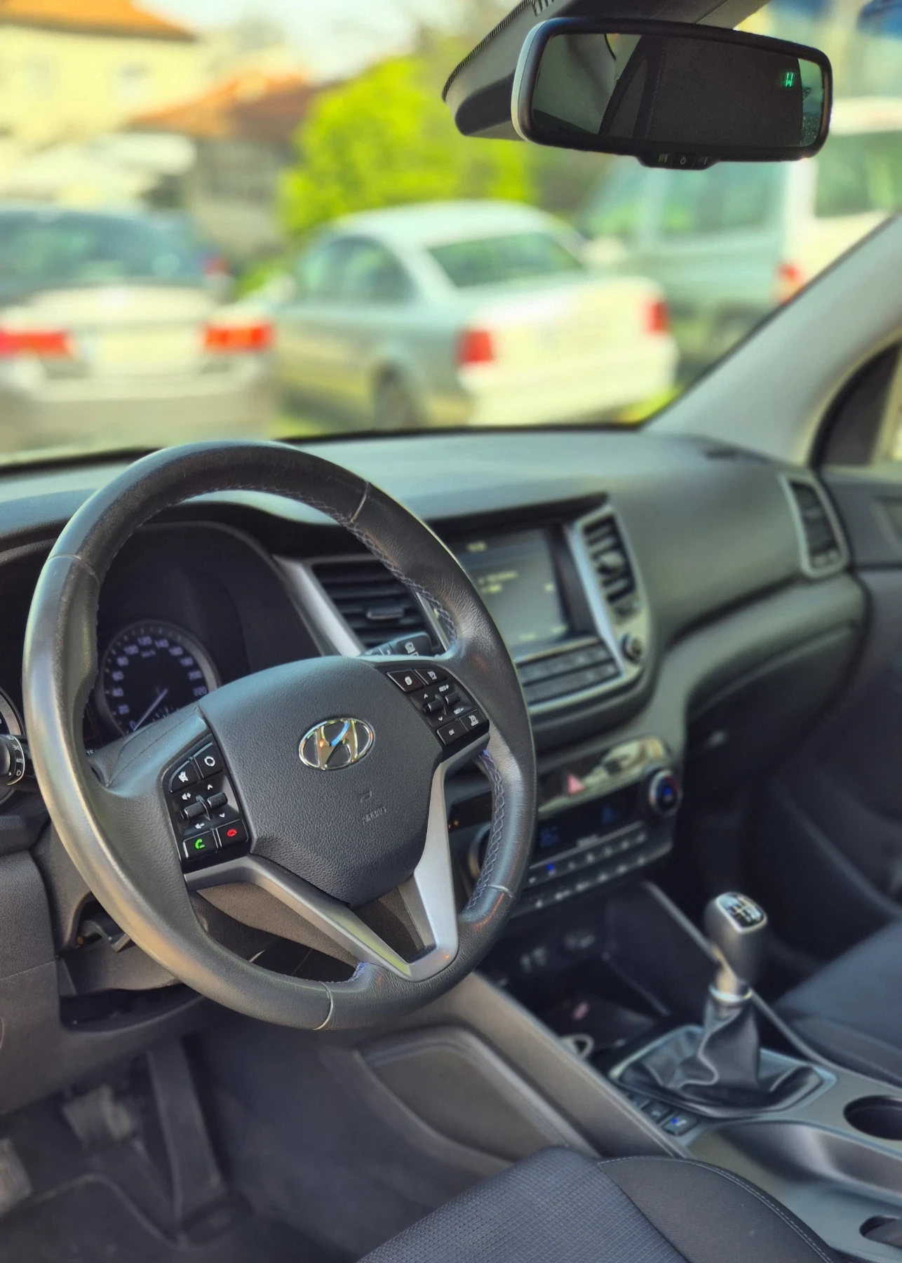 Hyundai Tucson 1.7CRDI* NAVI* CAMERA* KEYLESS* LINE ASSISTANT, снимка 9 - Автомобили и джипове - 54179339