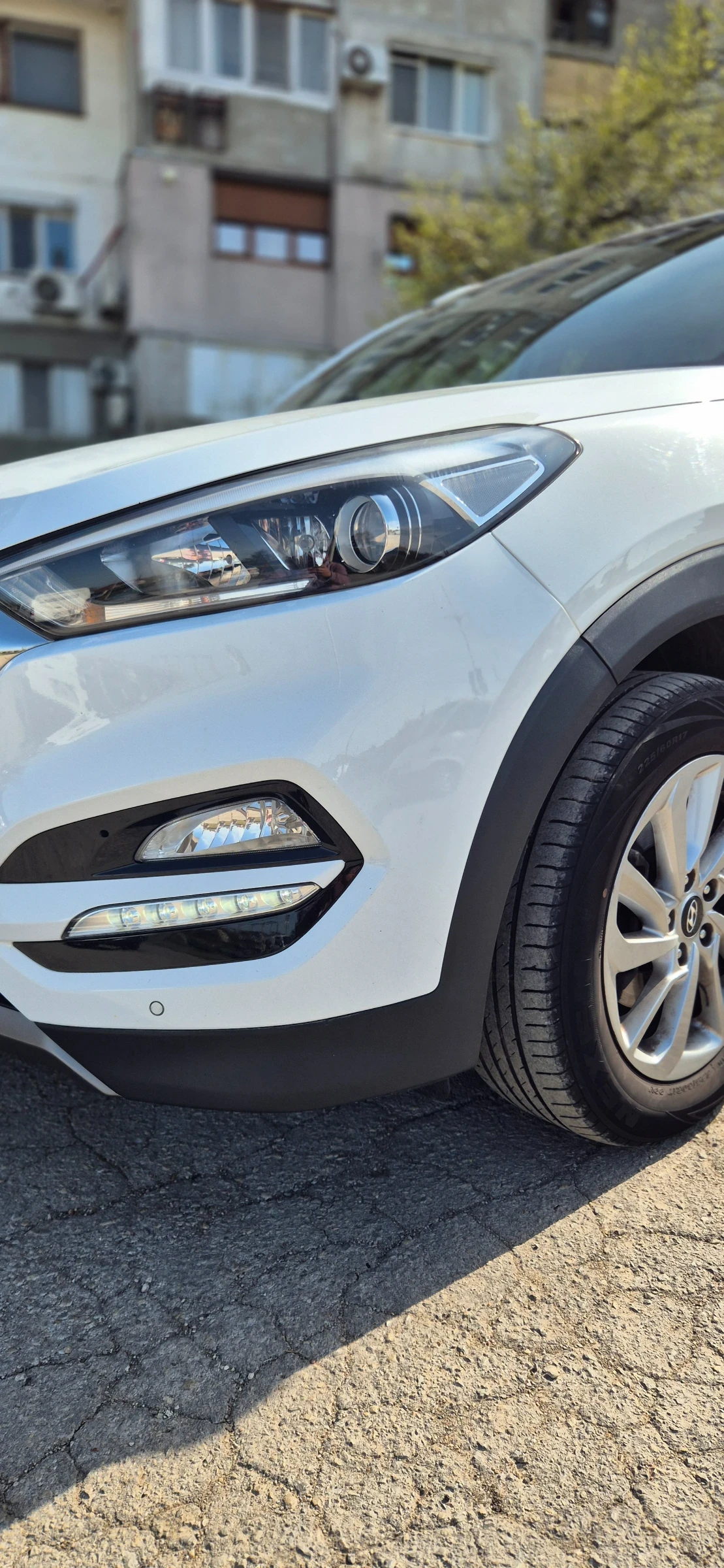 Hyundai Tucson 1.7CRDI* NAVI* CAMERA* KEYLESS* LINE ASSISTANT, снимка 6 - Автомобили и джипове - 54179339