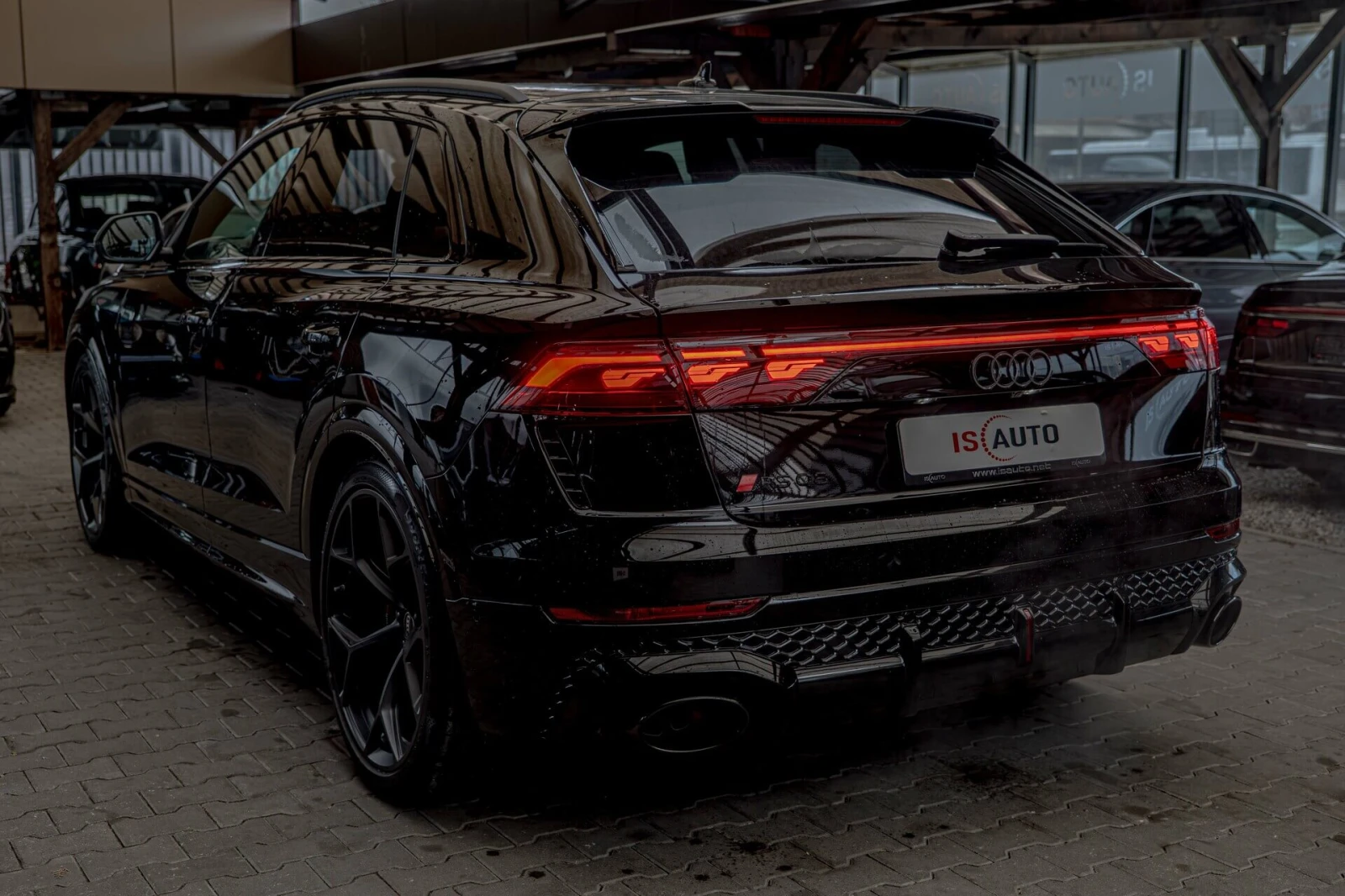 Audi RSQ8 Perf/Bang&Olufsen/Exclusiv/Dist/3D Камера/Пано, снимка 5 - Автомобили и джипове - 54973034