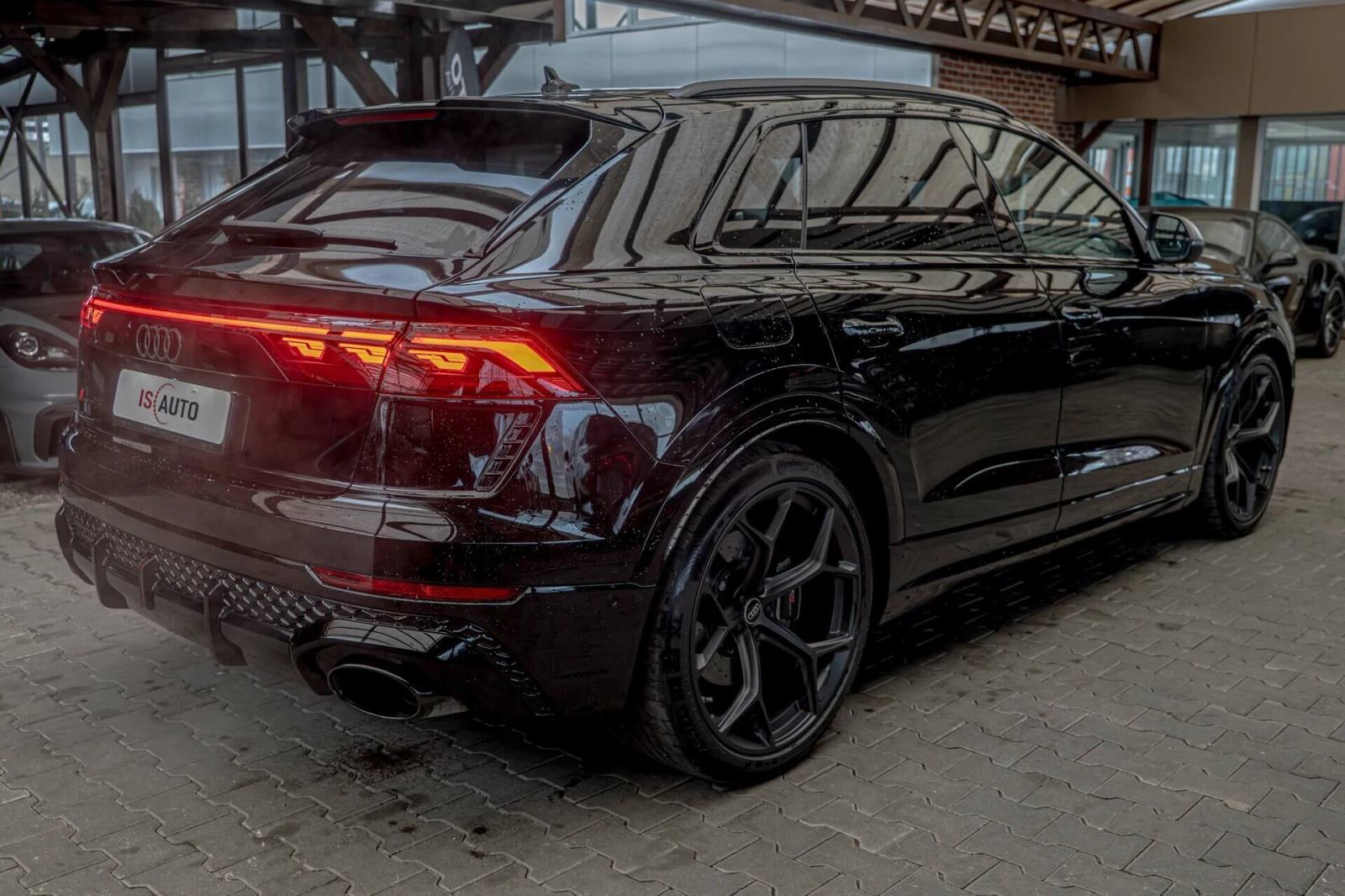 Audi RSQ8 Perf/Bang&Olufsen/Exclusiv/Dist/3D Камера/Пано, снимка 6 - Автомобили и джипове - 54973034