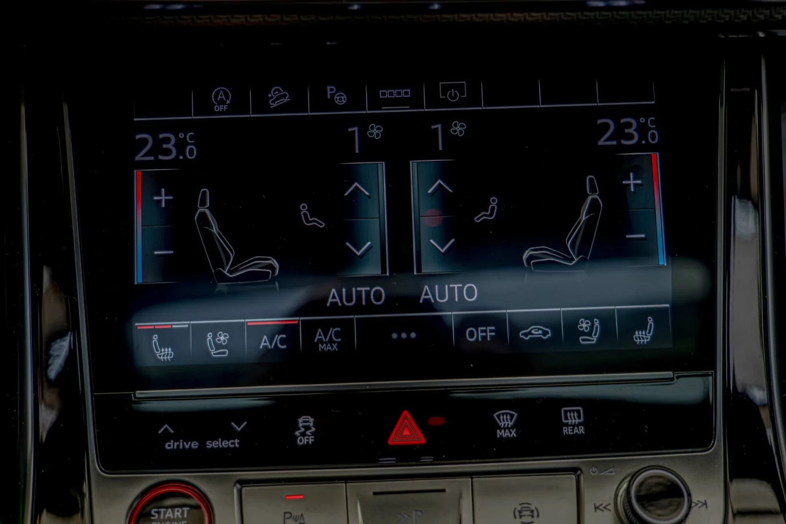 Audi RSQ8 Perf/Bang&Olufsen/Exclusiv/Dist/3D Камера/Пано, снимка 10 - Автомобили и джипове - 54973034