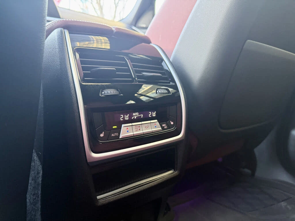 BMW X6 xDrive40i, снимка 15 - Автомобили и джипове - 55219332