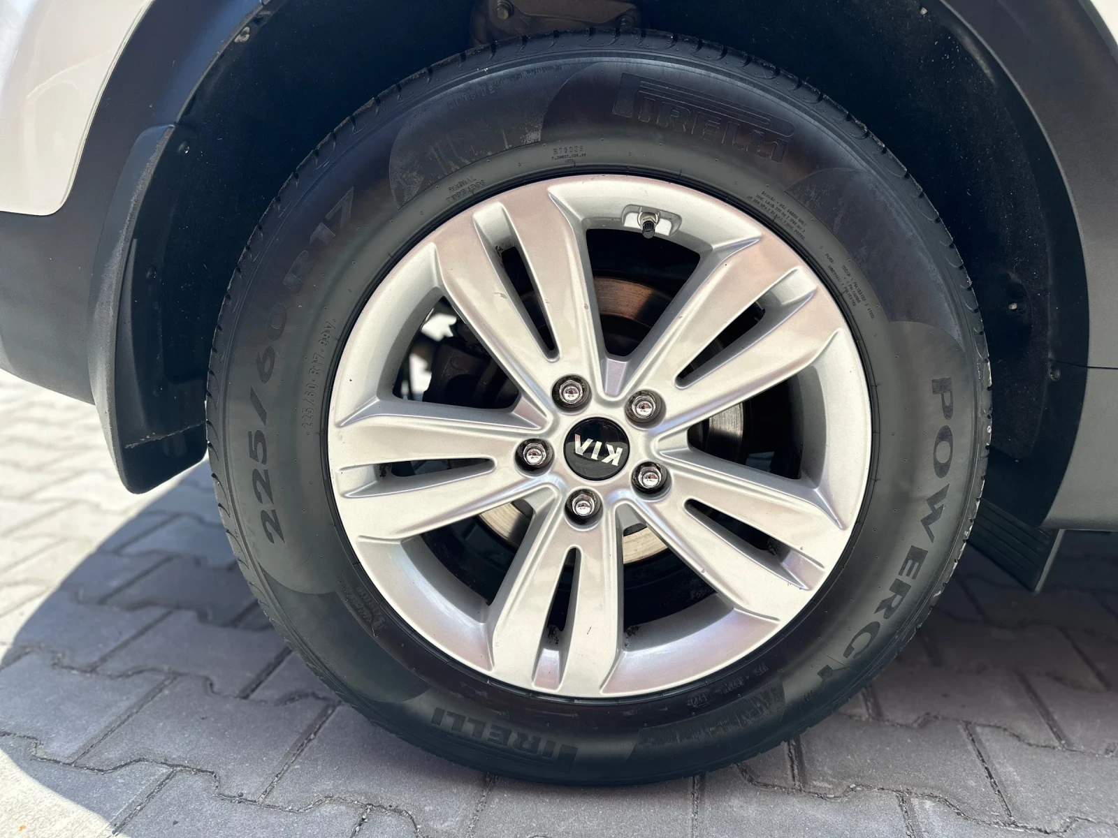 Kia Sportage 2.0CRDi* 135kc* PLATIN* * * , снимка 9 - Автомобили и джипове - 55278117