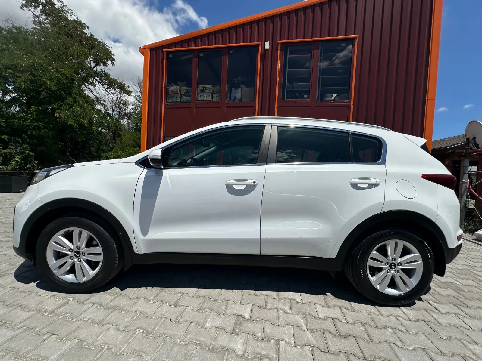 Kia Sportage 2.0CRDi* 135kc* PLATIN* * * , снимка 3 - Автомобили и джипове - 55278117