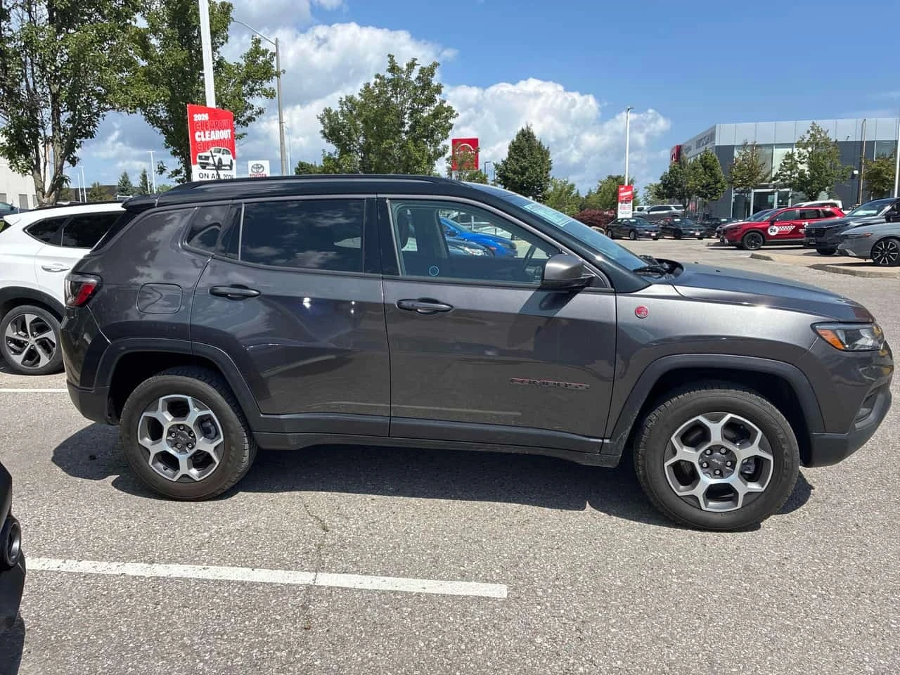 Jeep Compass * Trailhawk * CARFAX * ОПЦИЯ ЗА ФИНАНСИРАНЕ, снимка 3 - Автомобили и джипове - 55754668