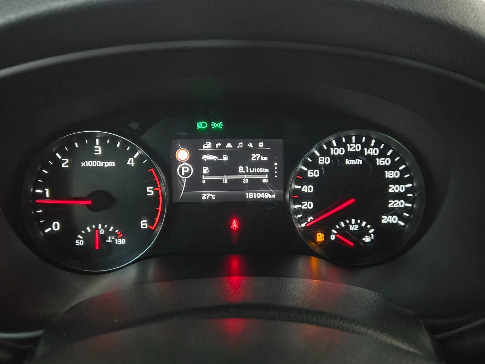 Kia Sportage, снимка 11 - Автомобили и джипове - 56130902