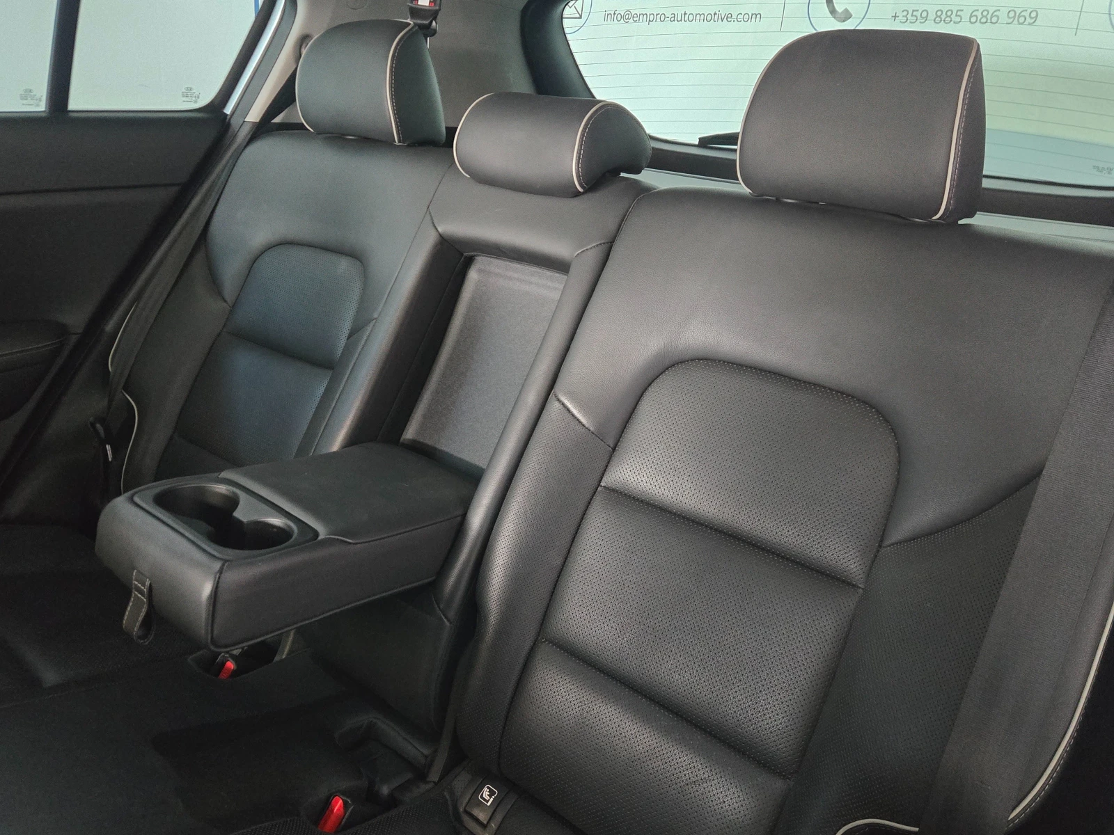 Kia Sportage, снимка 13 - Автомобили и джипове - 56130902