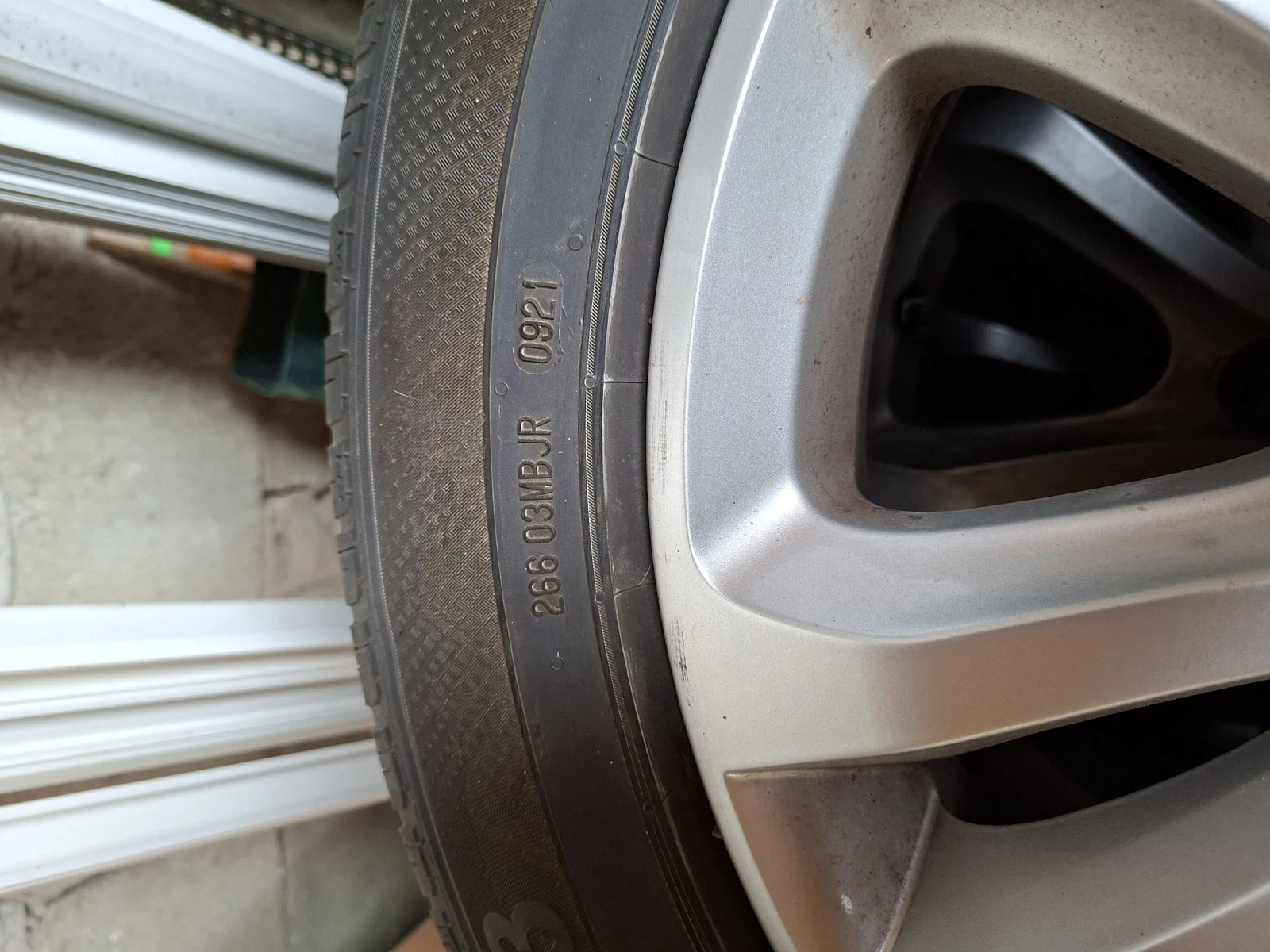 Гуми Летни 225/55R17, снимка 4 - Гуми и джанти - 53900186