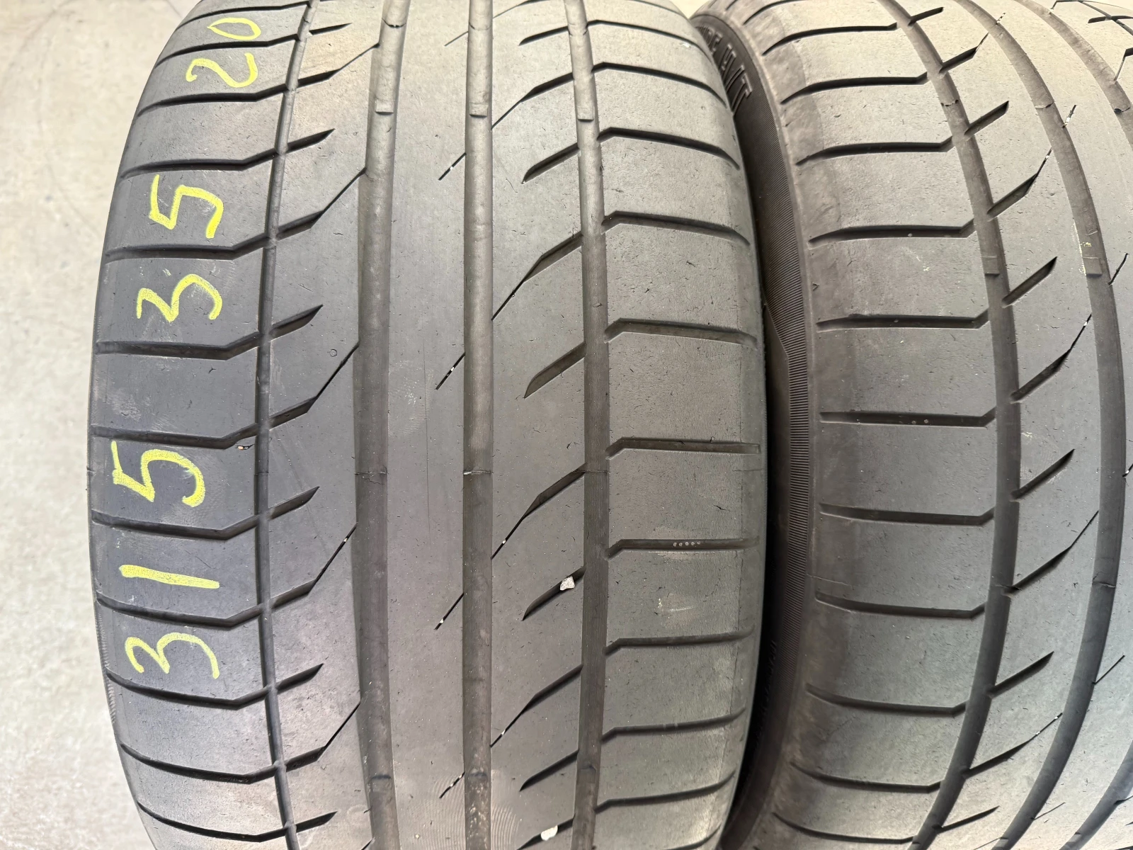 Гуми Летни 315/35R20, снимка 2 - Гуми и джанти - 55847191
