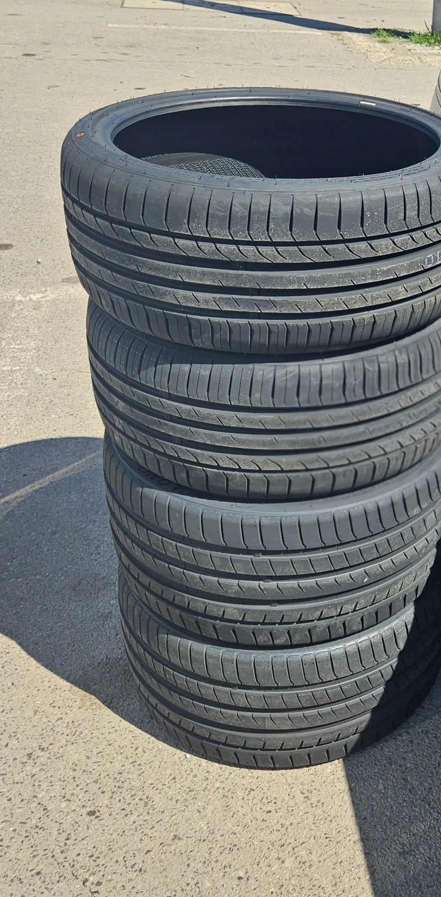 Гуми с джанти Други 225/35R19, снимка 4 - Гуми и джанти - 56056789
