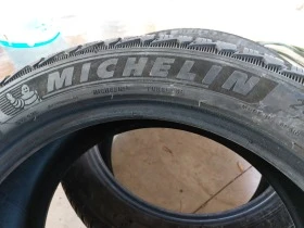 Гуми Зимни 255/45R18, снимка 4 - Гуми и джанти - 44336659