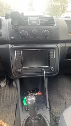 Skoda Fabia 1.2, 75 к.с. газов инжекцион, снимка 6