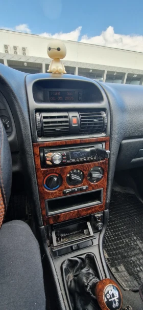 Opel Astra 1.8i/ Газ, снимка 11