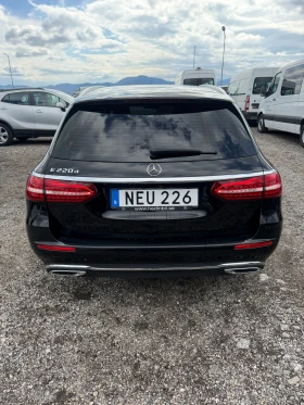 Mercedes-Benz E 220 2022, снимка 6