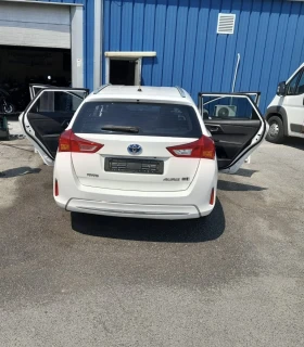 Toyota Auris, снимка 12