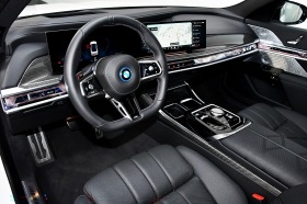BMW i7 xDRIVE M70/ELECTRIC/659HP/B&W/CAMERA 360/NAVI, снимка 9 - Автомобили и джипове - 44859840