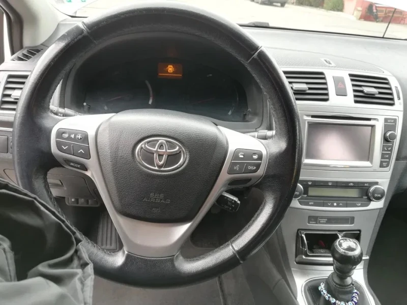 Toyota Avensis D4D, снимка 6 - Автомобили и джипове - 48704113