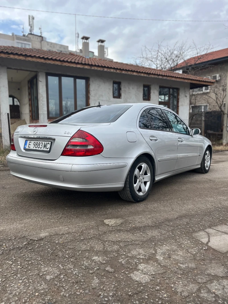 Mercedes-Benz E 220 W211, снимка 4 - Автомобили и джипове - 48816177