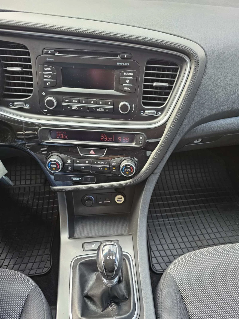 Kia Optima 1.7 , снимка 10 - Автомобили и джипове - 51189813