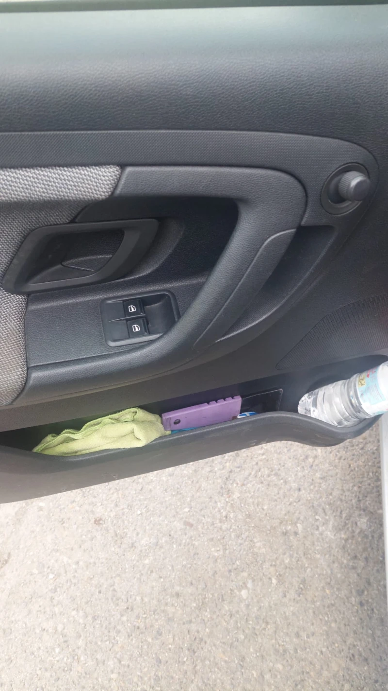 Skoda Fabia 1.2, 75 к.с. газов инжекцион, снимка 10 - Автомобили и джипове - 52403766